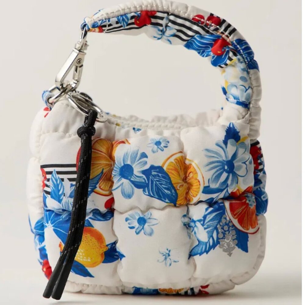 Free People Quilted Micro Pouch 🍊 Limited Edition TANGERINE DREAM - Picture 7 of 9